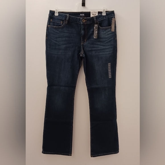 ana Low Rise Bootcut Dark Wash Denim Jeans Size 16 - Picture 1 of 11